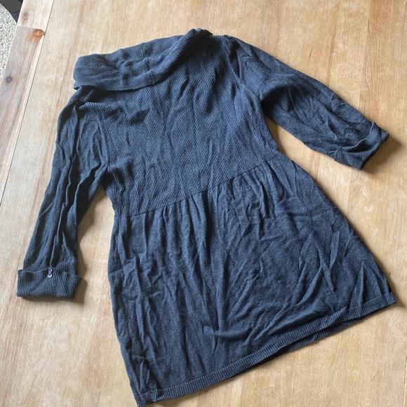 Dark gray maternity cowl neck sweater sz L - Picture 3 of 4